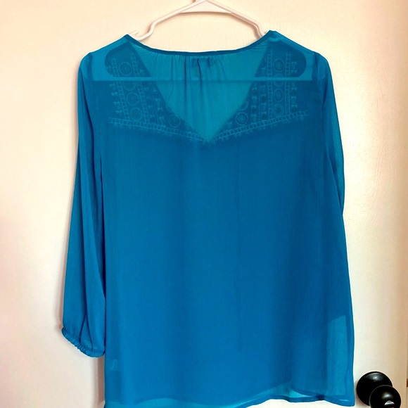 Sheer blouse with Aztec embroidery - Picture 3 of 5